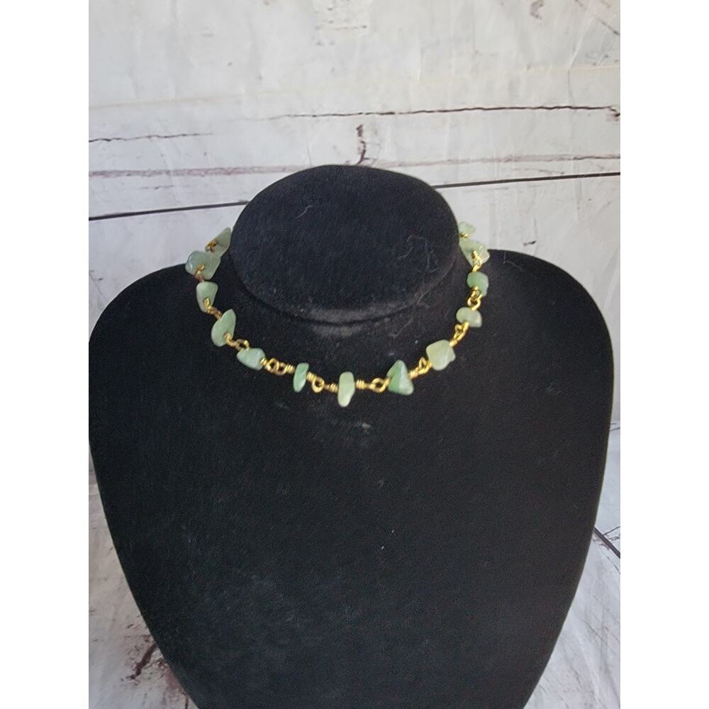 Green Aventurine Chip Bead Bracelet Gold Tone Wire Wrapped Boho Natural Stone